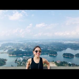 Meet your Posher, Laura